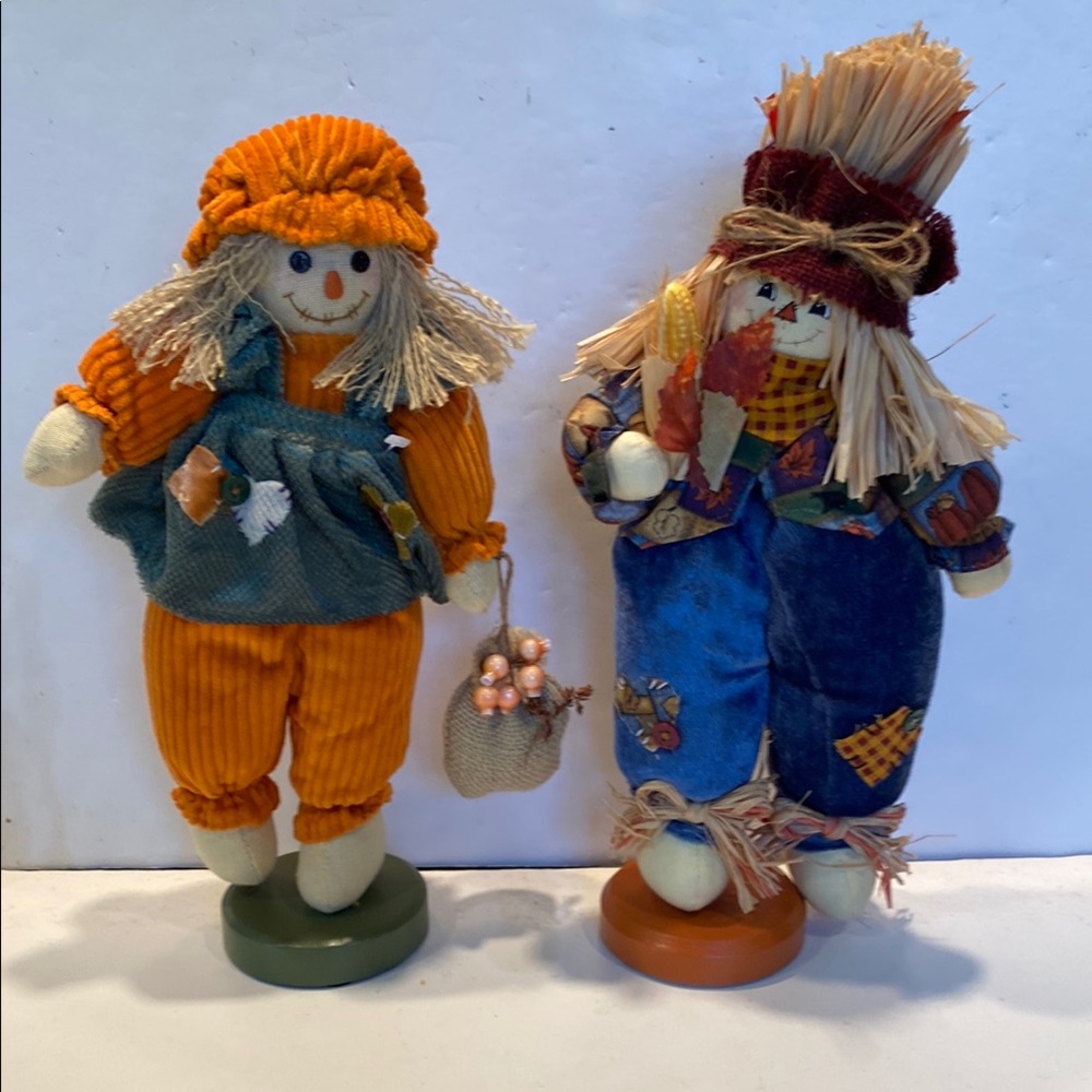 NWOT & Vintage Set of 2 Self-Standing Plush Scarecrow Figures